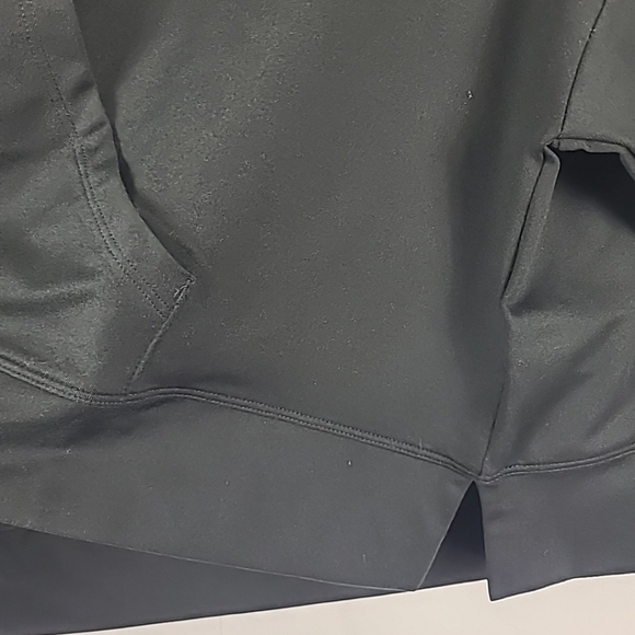 NEW Fabletics Women's Cloud Jersey Cropped Black Hoodie Sz XL NWT $70 - Picture 4 of 6